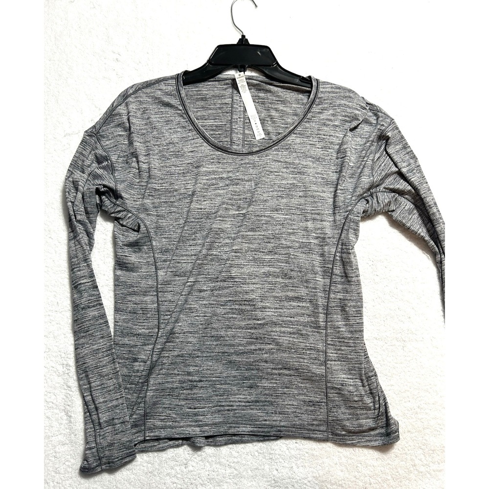 Lululemon Women's Size 8 Sweat Embrace Long Sleeve Grey Shirt (F6)